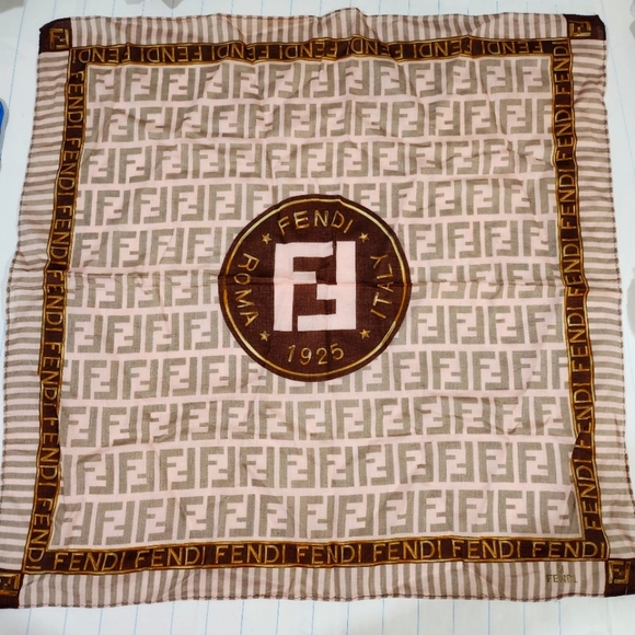 Fendi handkerchief Cotton Authentic Brandnew - Picture 1 of 8